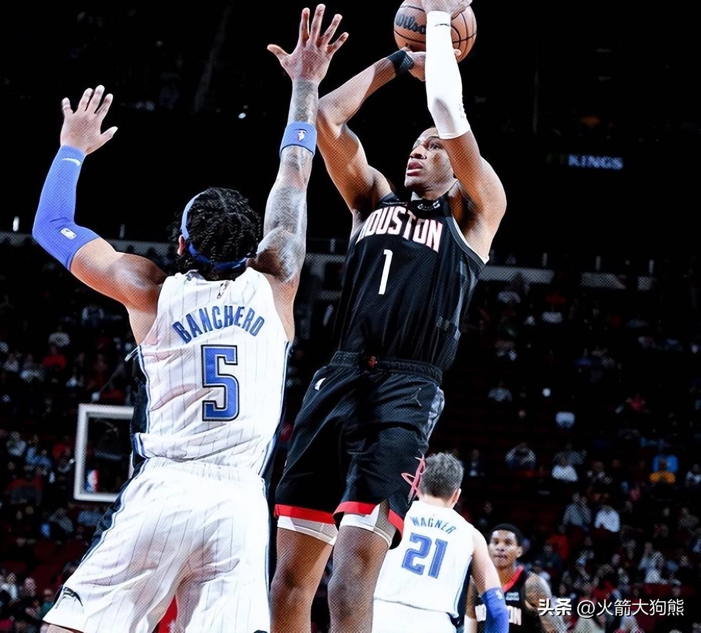 高频跑动的 高频跑动的